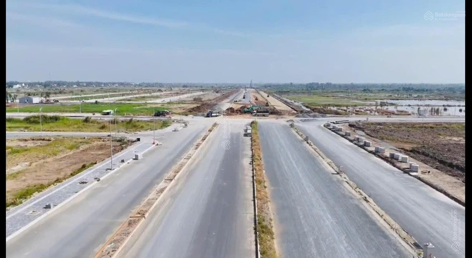 ĐÓN VÀNH ĐAI 3 TRỤC TRẦN ĐẠI NGHĨA - GIÁ CHẤT NHƯ NƯỚC CẤT CHỈ 600TR SỞ HỮU NỀN SHOPHOUSE 198m2