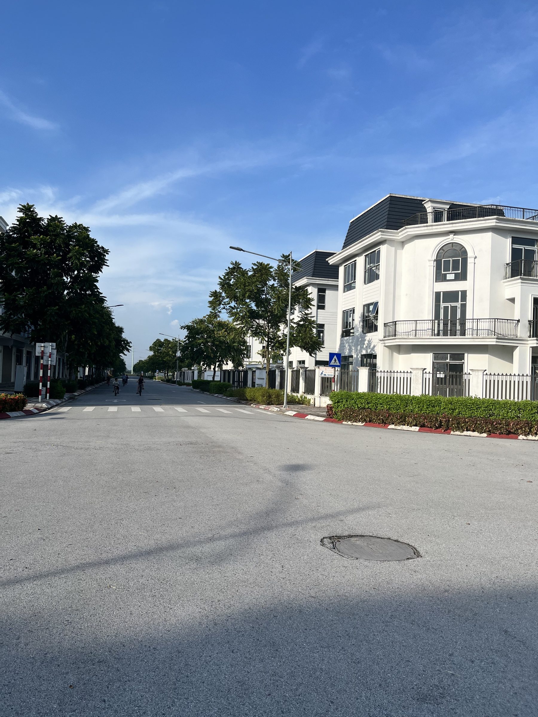 Căn biệt thự duy nhất giá bằng căn nhà vườn HUD Mê Linh 201m2 - mặt tiền 10m - 14,5 tỷ
