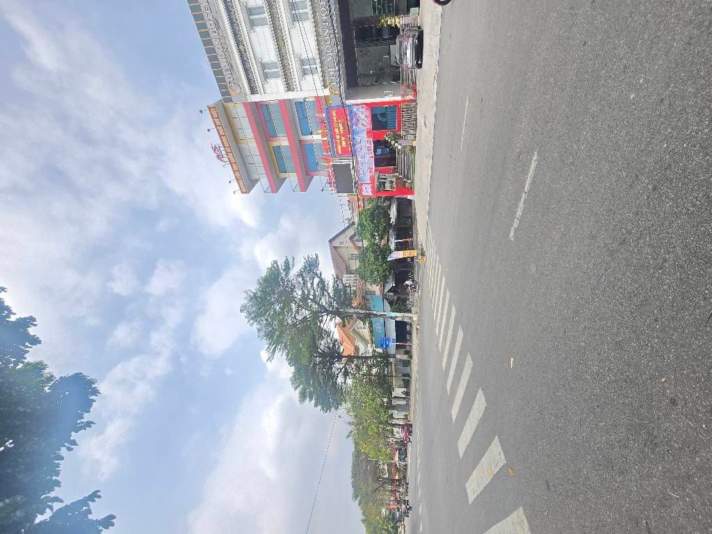 SIÊU PHẨM LÔ GÓC 2 MẶT TIỀN KHU TÊN LỬA 400M2 6 TẦNG DÒNG TIỀN 200TR/TH