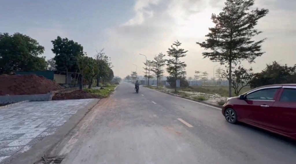 BÁN 76M2 ĐẤT TRỤC CHÍNH TÂN DÂN _ KHOÁI CHÂU _ HƯNG YÊN.