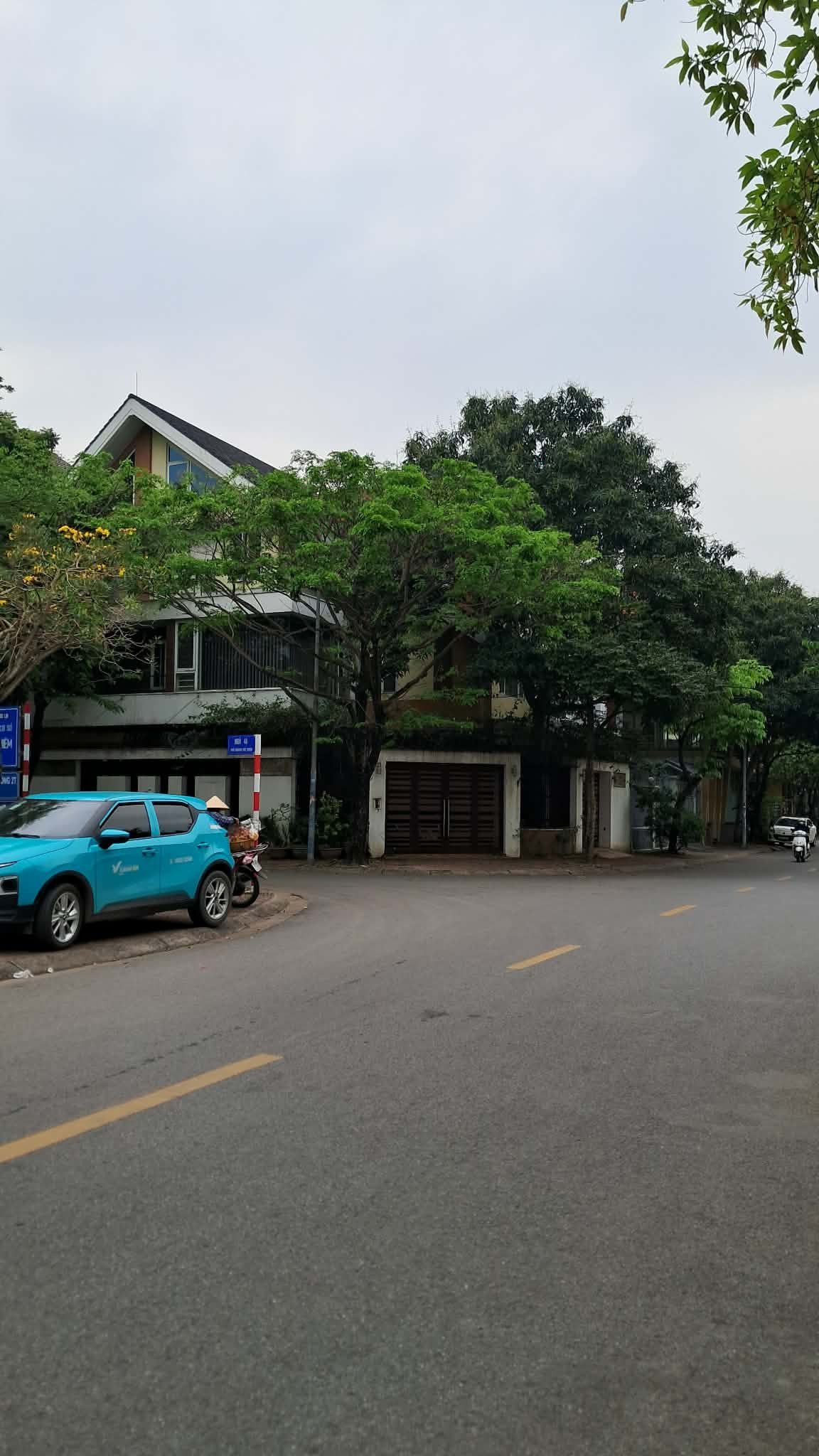 BÁN BIỆT THỰ VIỆT HƯNG 115M2- 4 TẦNG THÔ- AN SINH ĐỈNH CAO- 32 TỶ