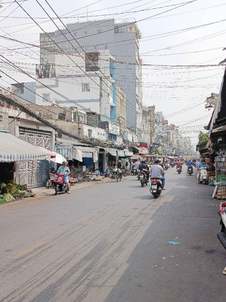 VĨNH HỘI _ NHÀ MỚI VÀO Ở NGAY _ 2 TẦNG_ TẶNG TOÀN BỘ NỘI THẤT