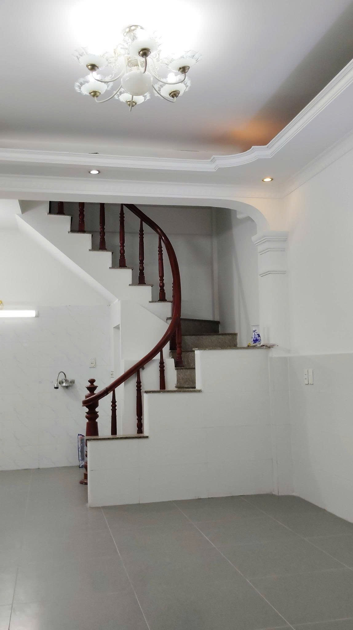 Cho Thuê Nhà Ngõ Ngõ 257 Vĩnh Hưng - Hoàng Mai/ 30M² 4 Tầng 3 Ngủ - Full Đồ/ Giá Thuê 10tr