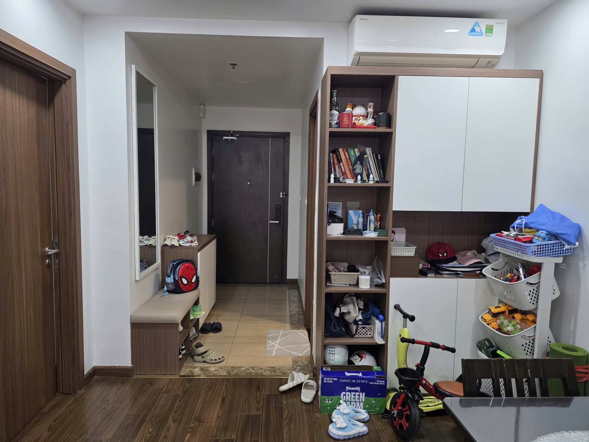 BÁn tòa nhà mặt phố Vĩnh Tuy, 95m2, 7 tầng, thang máy, mặt tiền 12m