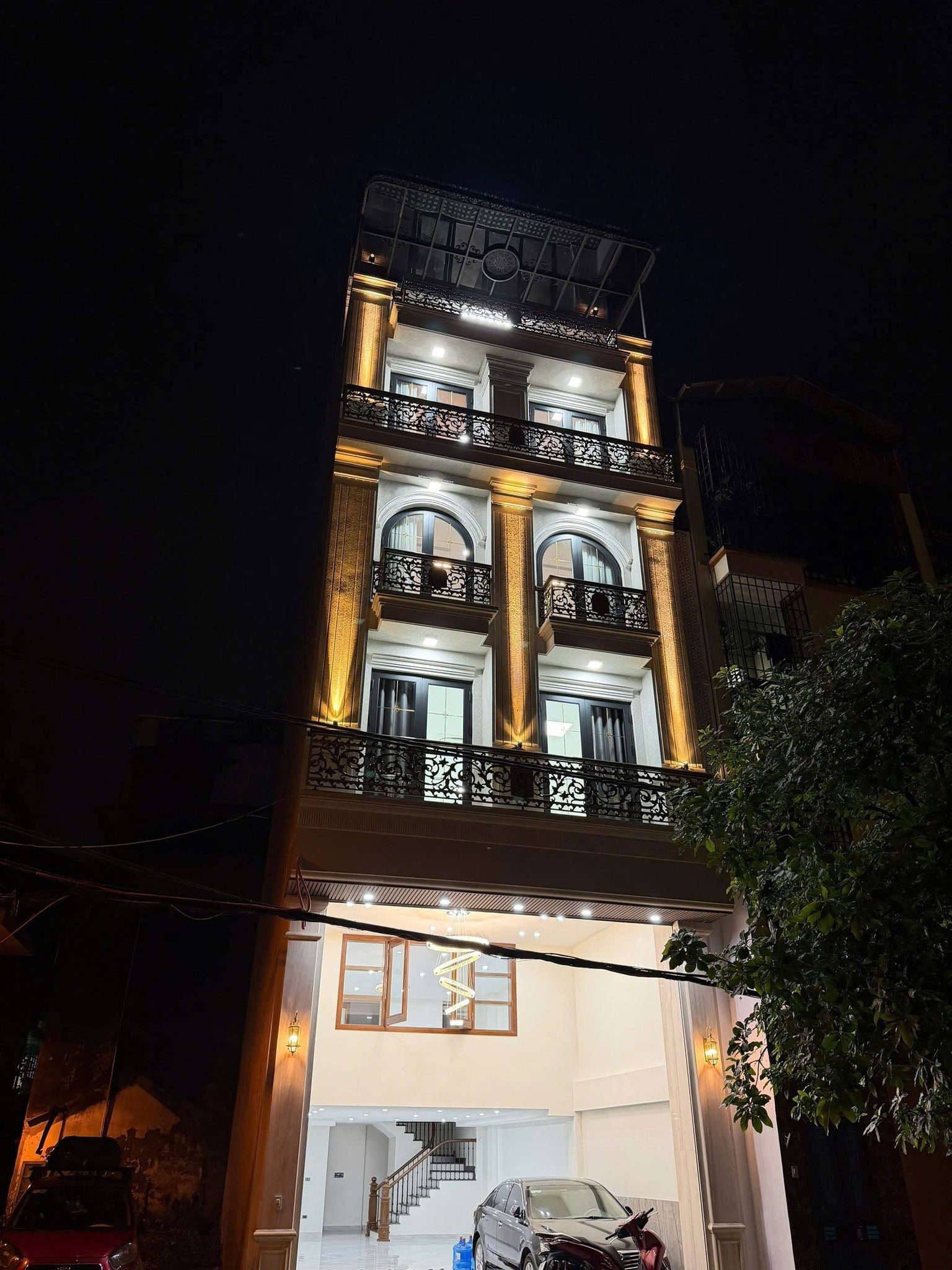 TÒA NHÀ PHỐ VĨNH TUY. 100M2 - 8 TẦNG. THANG MÁY. GARA Ô TÔ. MT 6M.