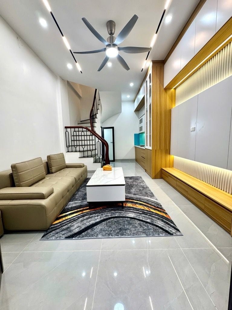 NHÀ VÕ CHÍ CÔNG - 30M RA PHỐ - ĐƯỜNG Ô TÔ - CHỈ 7.X TỶ
