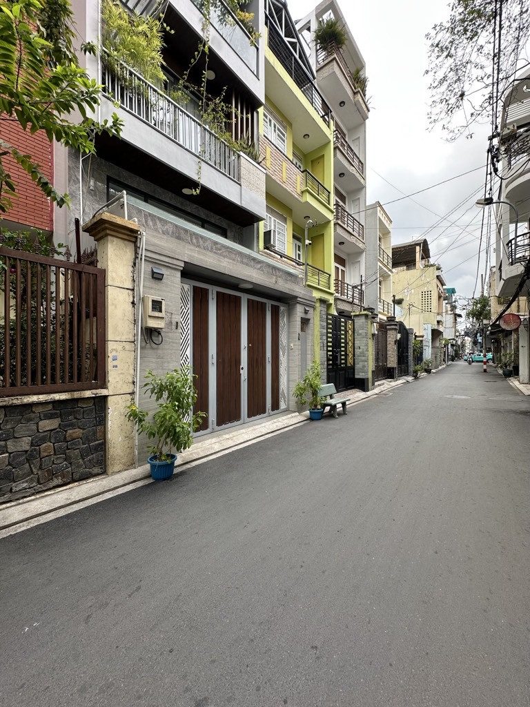 HẺM 6M THÔNG KHU VIP BÀU CÁT P.12 TÂN BÌNH - LÔ GÓC NGANG 5.5M - TRỆT LẦU C4 TIỆN XÂY MỚI