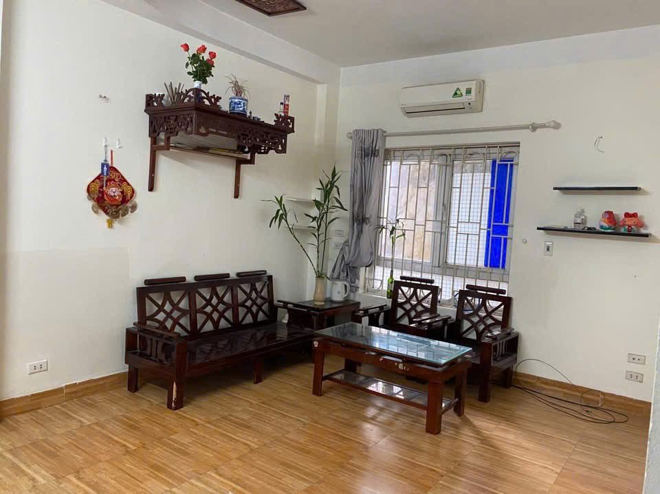 CHO THUÊ CĂN HỘ TẬP THỂ VÕ THỊ SÁU, HAI BÀ TRƯNG, 2 NGỦ, 2 VS Ở LUÔN, 8TR