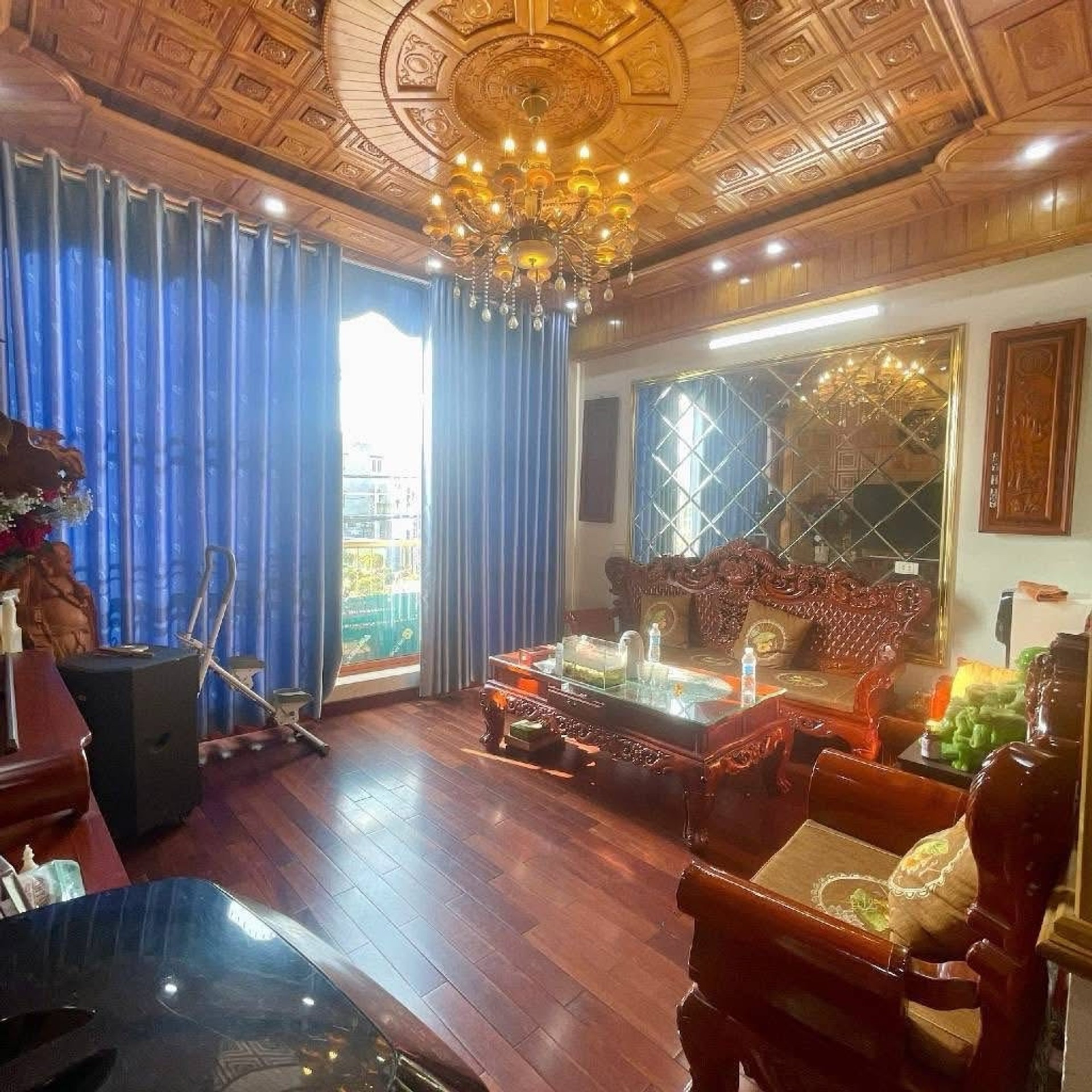 VÕ THỊ SÁU – NHÀ 5 TẦNG VIEW HỒ TRỰC DIỆN: Ô TÔ TRÁNH NHAU – AN CƯ LÝ TƯỞNG