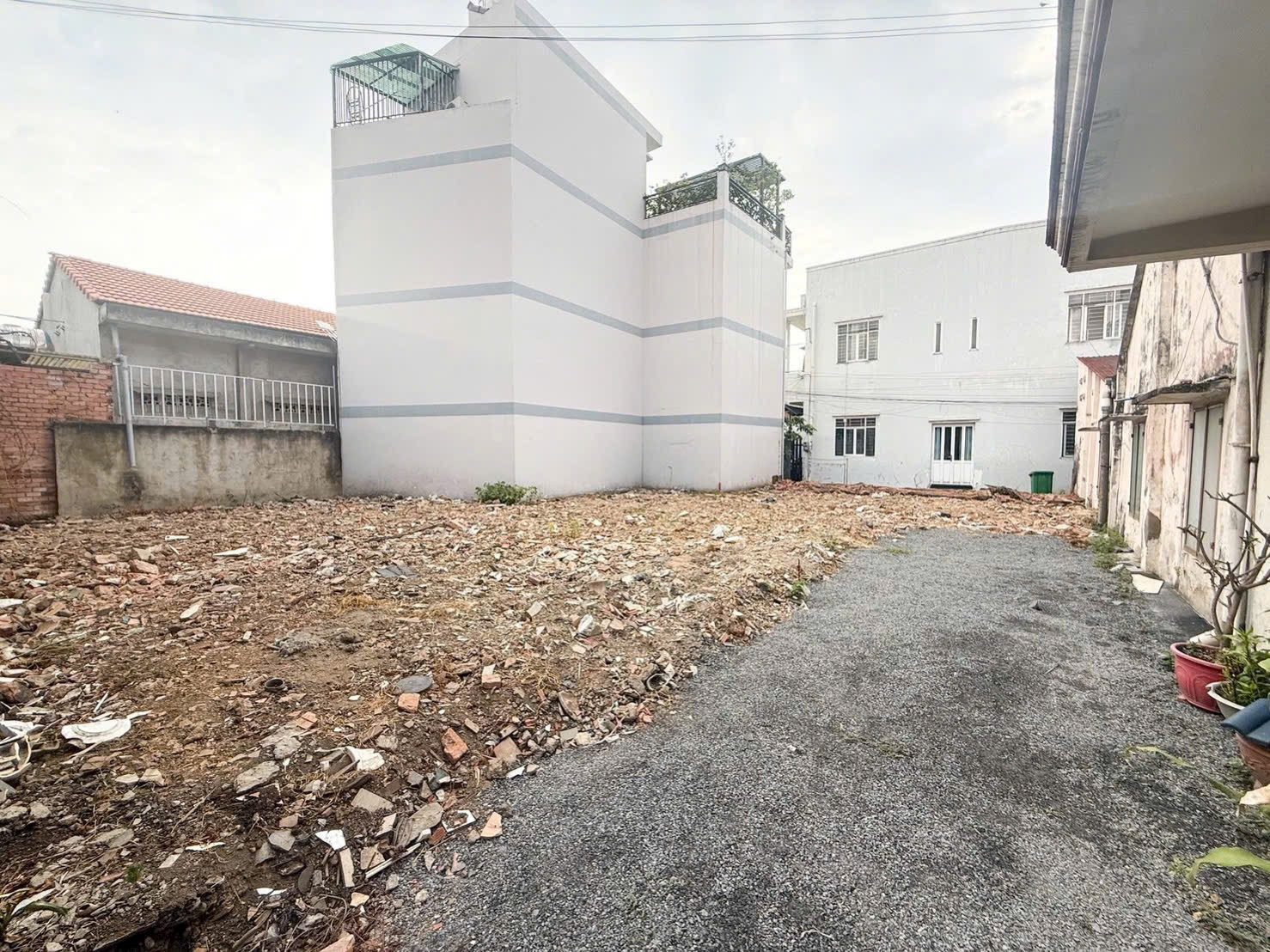 BÁN ĐẤT NGAY KHÁCH SẠN HOÀ BÌNH - VỊ TRÍ 2 ĐƯỜNG VÕ THỊ SÁU P. TRẤN BIÊN Giá 2ty850