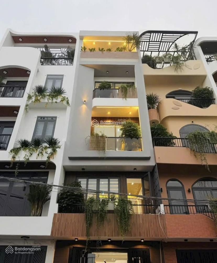 Chính chủ bán gấp nhà 66m2, 3tỷ6 HXH Võ Thị Sáu, Quận 3, sổ hồng riêng, đang cho thuê 22tr/th