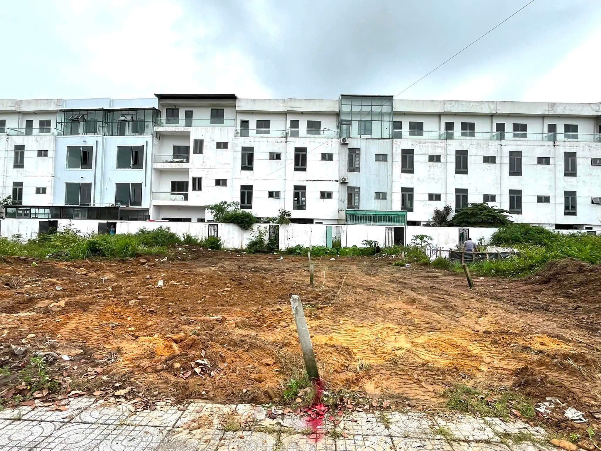 BÁN ĐÔI ĐẤT LK MT VÒ TỰ KĐT BẦU TRÀM LAKESIDE 📌📌📌LÀM VIỆC TRỰC TIẾP GIÁ TỐT !!!