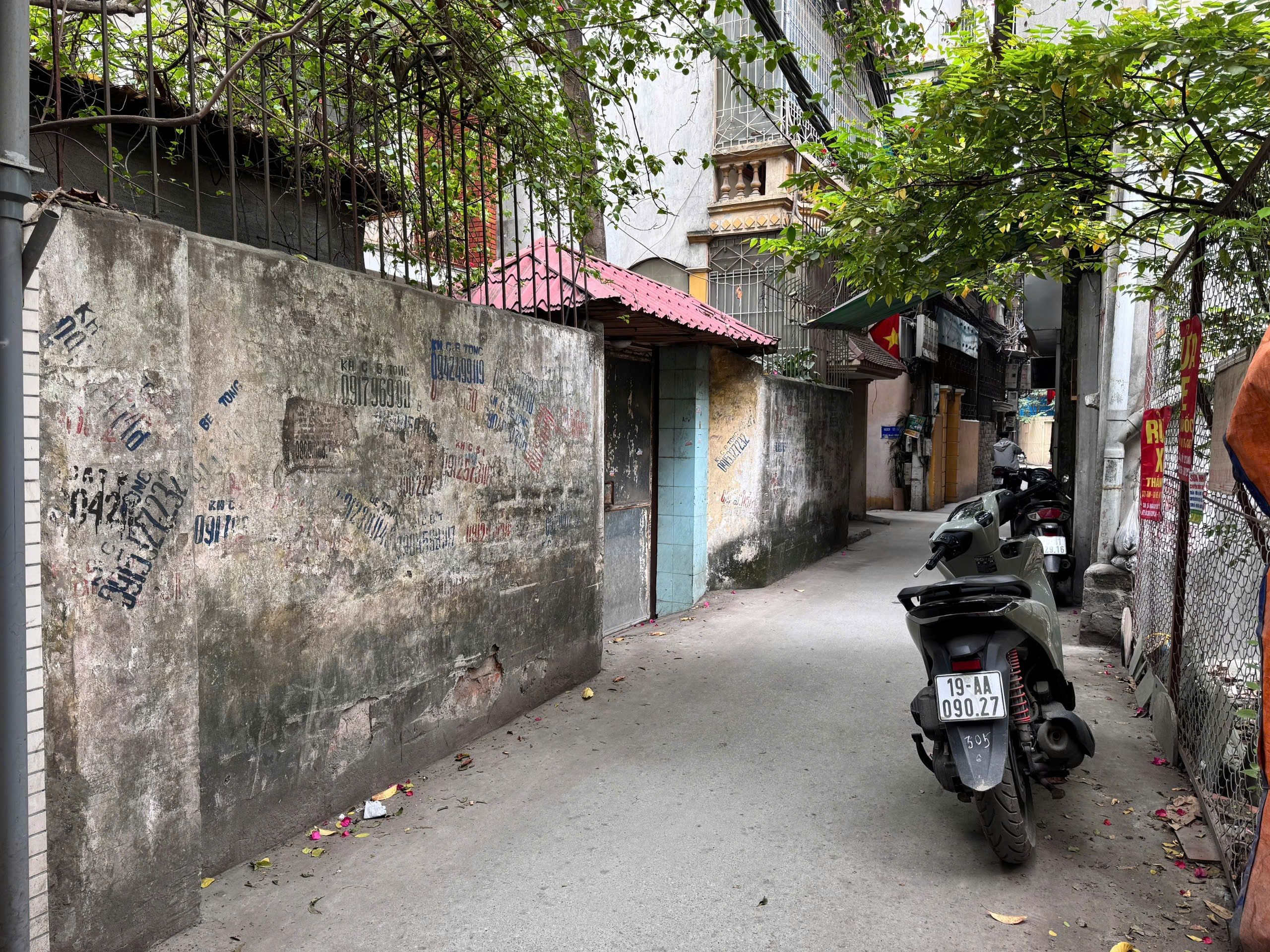 Bán đất tại Kim Ngưu, 24 tỷ, 193m2, ngõ vào 3m, có sổ hồng, trước mặt VIP
