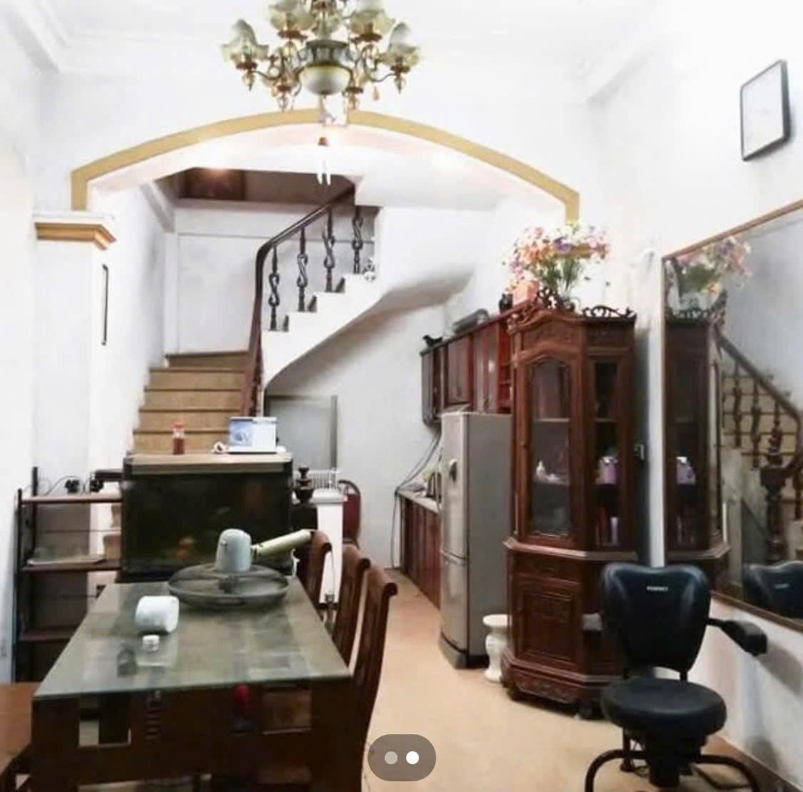 🍅Cho thuê Nhà Ngõ 281 đường Vũ hữu Phường Thanh Xuân Hà Nội / 40M² 5 Tầng 3 Ngủ/ Giá Thuê 11tr
