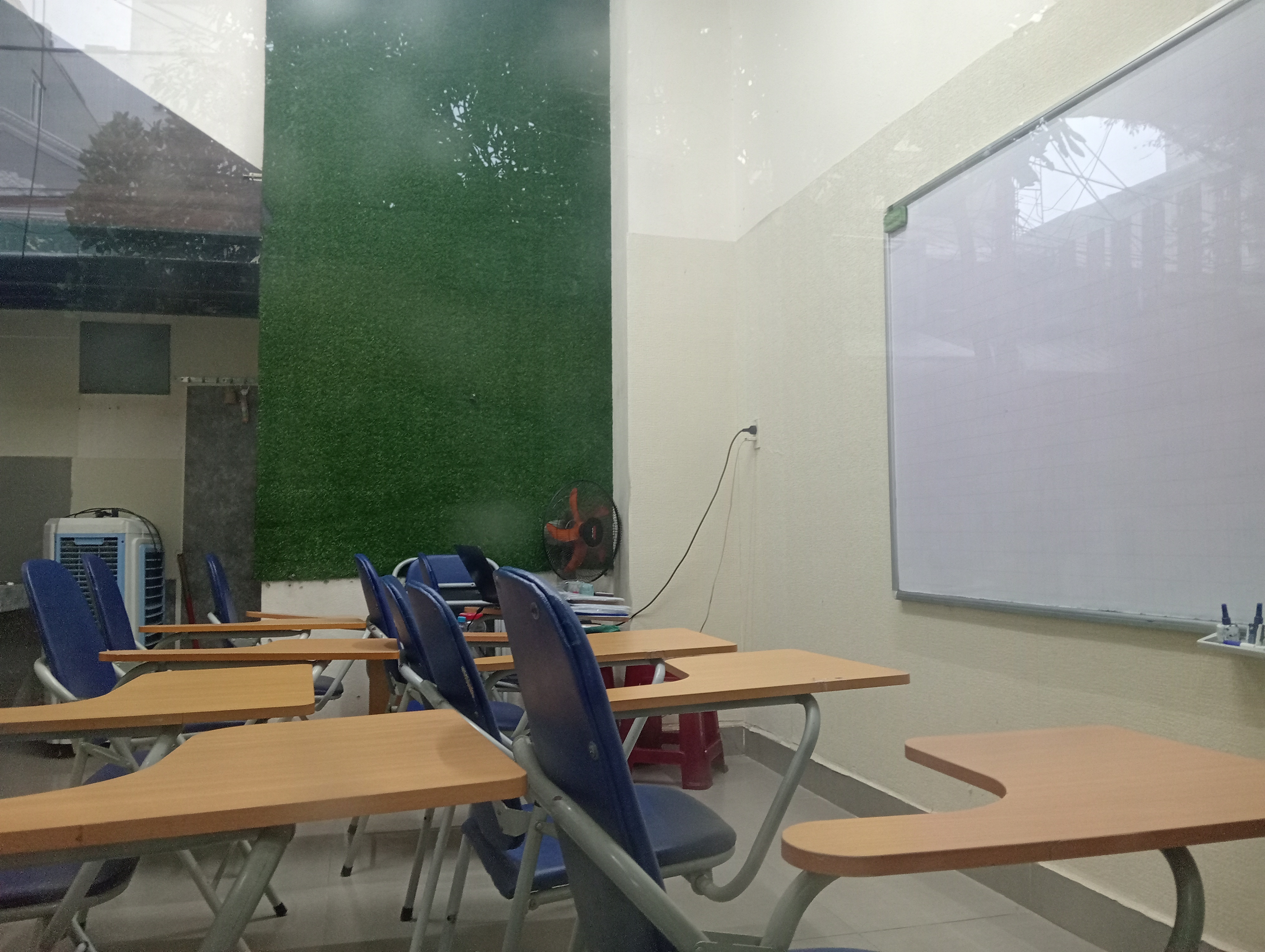 VỊ TRÍ LÝ TƯỞNG, VIEW BIỂN , khu hiếm nhà bán. Dòng tiền 10 triệu/tháng