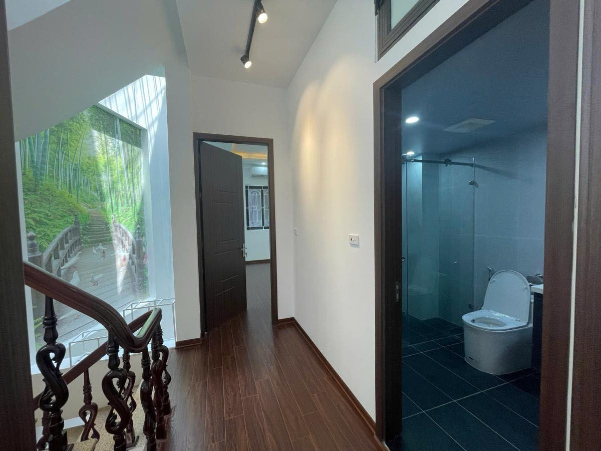 NHÀ ĐƯỜNG BÙI XƯƠNG TRẠCH. Ô TÔ XUZUKI ĐỖ CỬA. 70M2 - 4 TẦNG. LÔ GÓC.