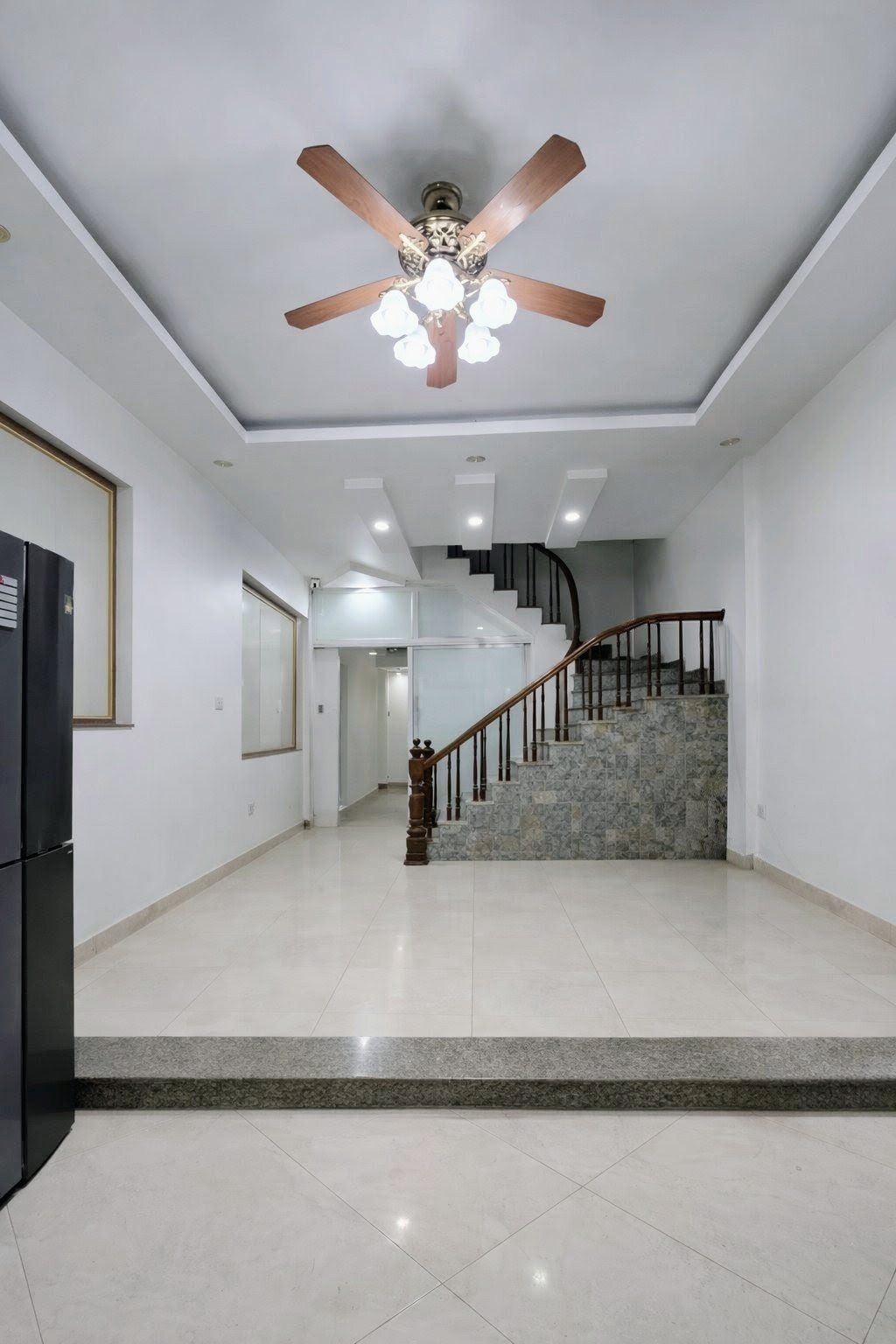 Nhà đẹp Vũ Tông Phan – Ô tô đỗ cửa – 54m2 x 5 tầng, nhiều phòng – Để ở đẹp, dễ kinh doanh hoặc cho thuê