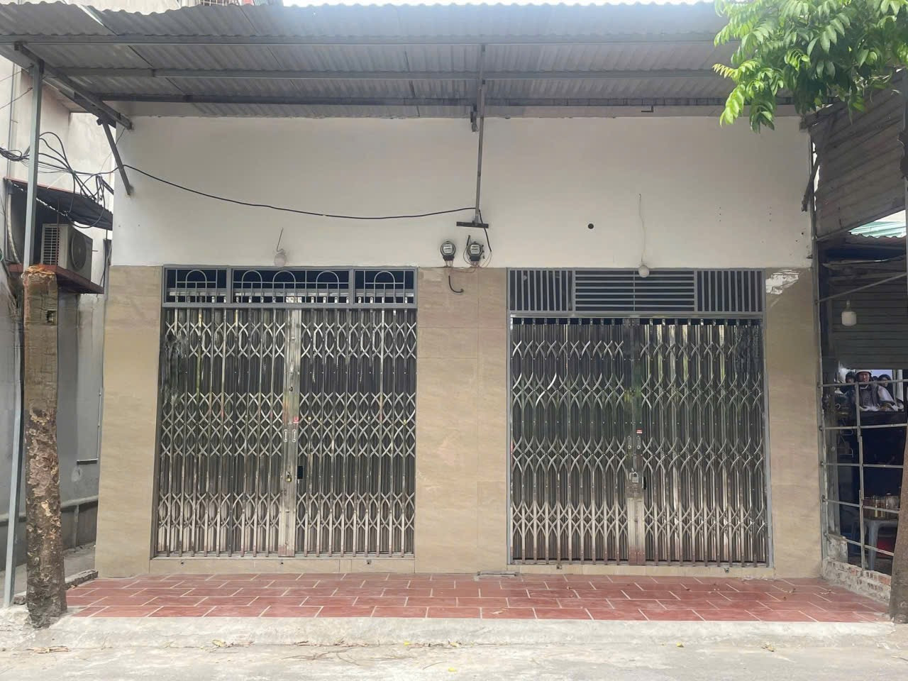 Thanh xuân - Mặt Bằng Kinh Doanh - 40m2 và gác xép 20m2- mặt ô tô tránh- Nhà đẹp.