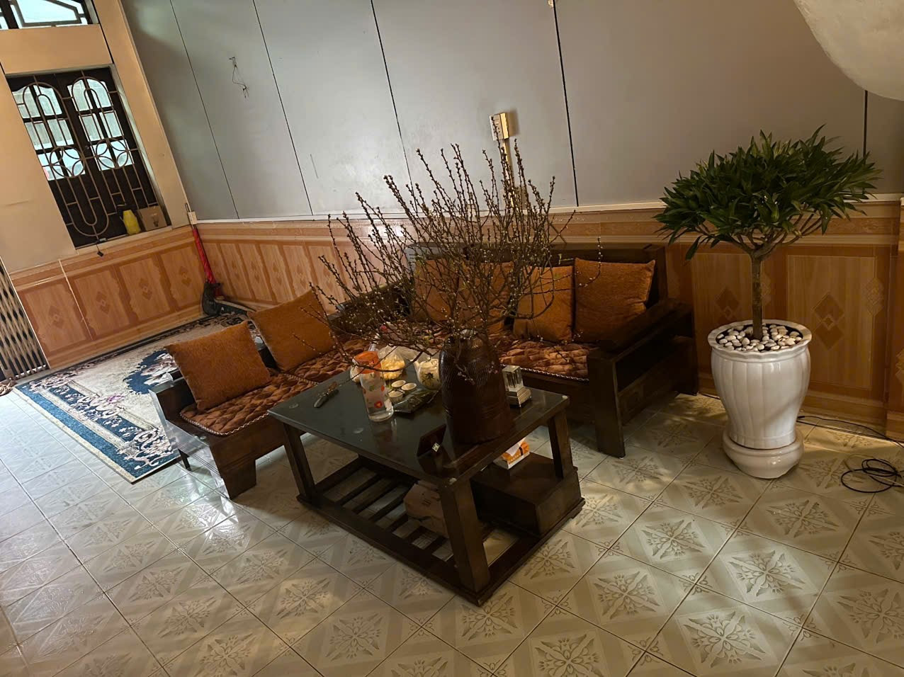 cho thuê nhà 2 tầng , fully tiện ích , dành cho đôi vợ chồng trẻ