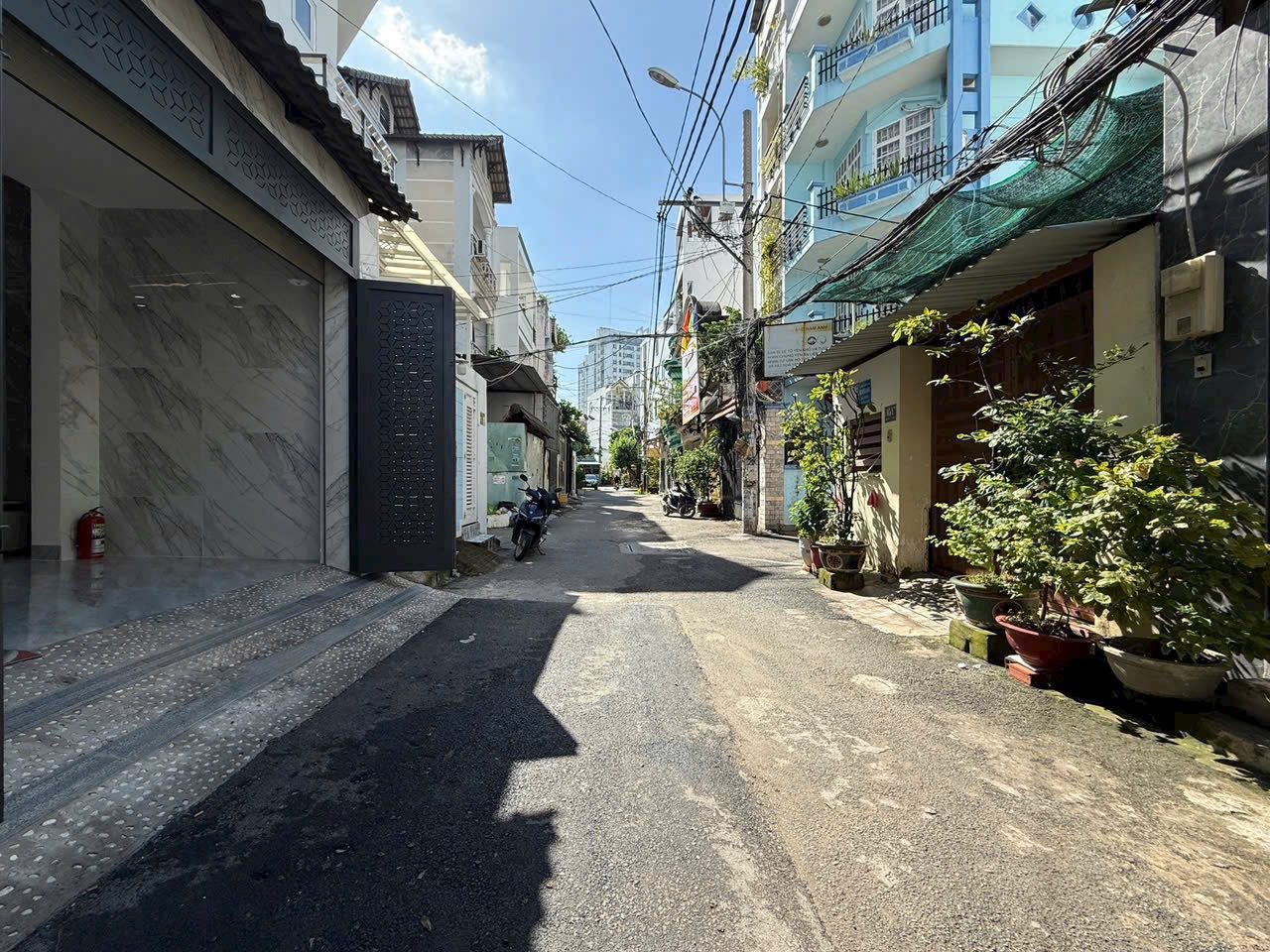 Bán nhà Vườn Lài An Phú Đông Q12 giá 2tỷ050tr DT 50m2, đang cho thuê 8tr/tháng