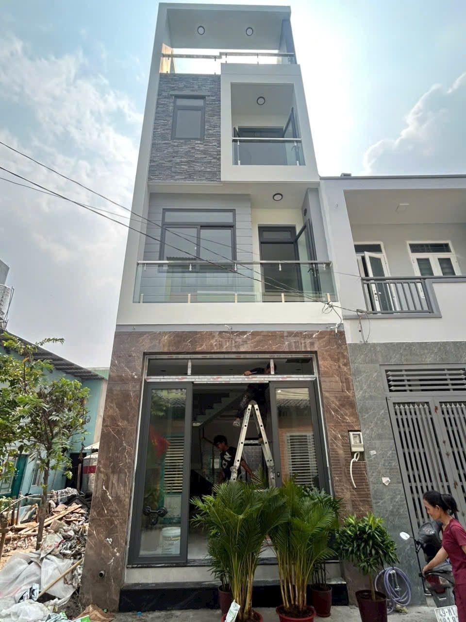 CHỦ NGỘP GẤP BÁN - NHÀ 4 TẦNG AN PHÚ ĐÔNG ĐỐI DIỆN ĐẠI HỌC NTT - HẺM 8M - GIÁ CHỈ 5.7 TỶ