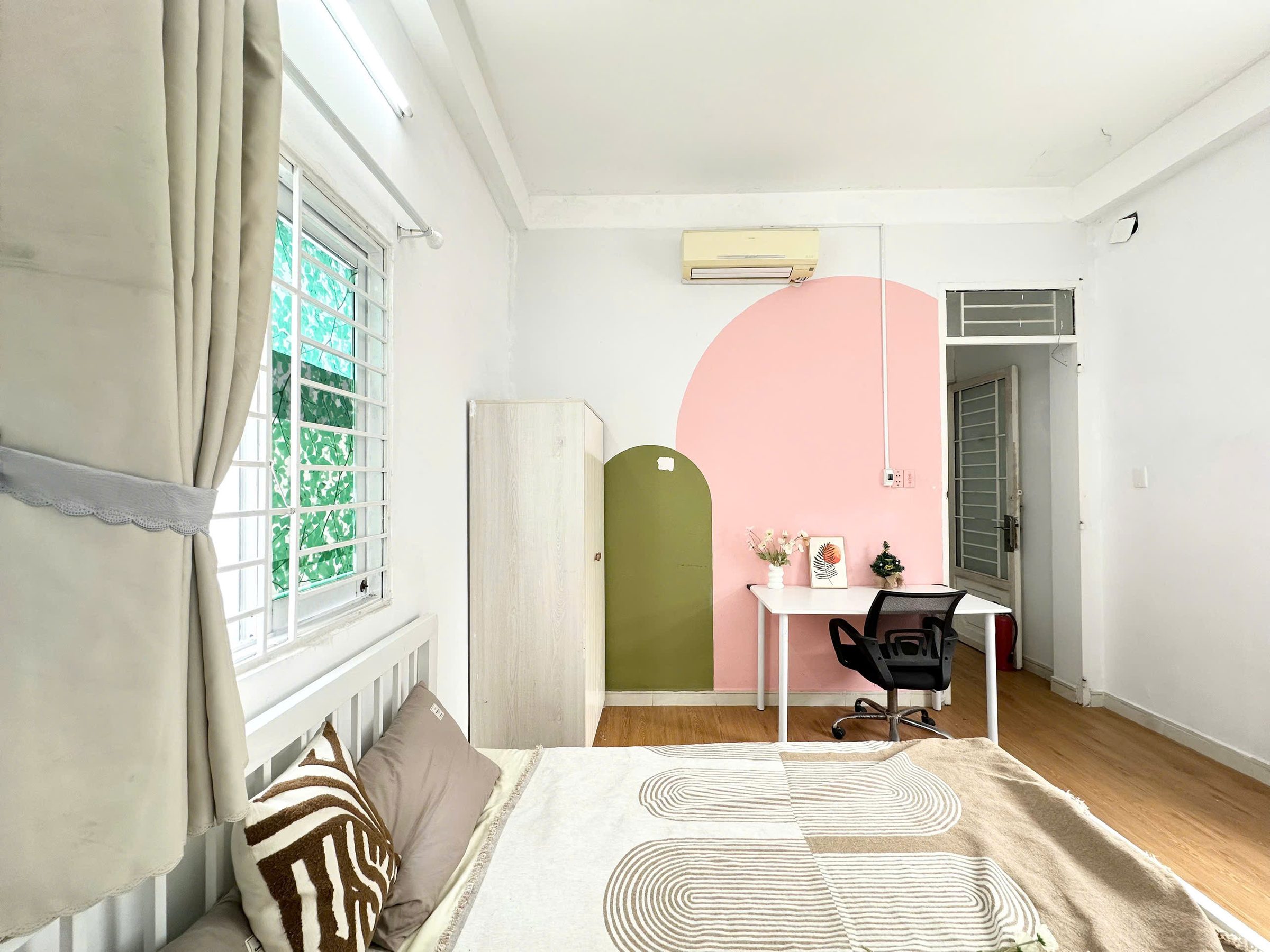CHO THUÊ PHÒNG STUDIO FULL NỘI THẤT 2 MẶT CỬA SỔ TRỜI HIỆN ĐẠI KHU VỰC TÂN PHÚ