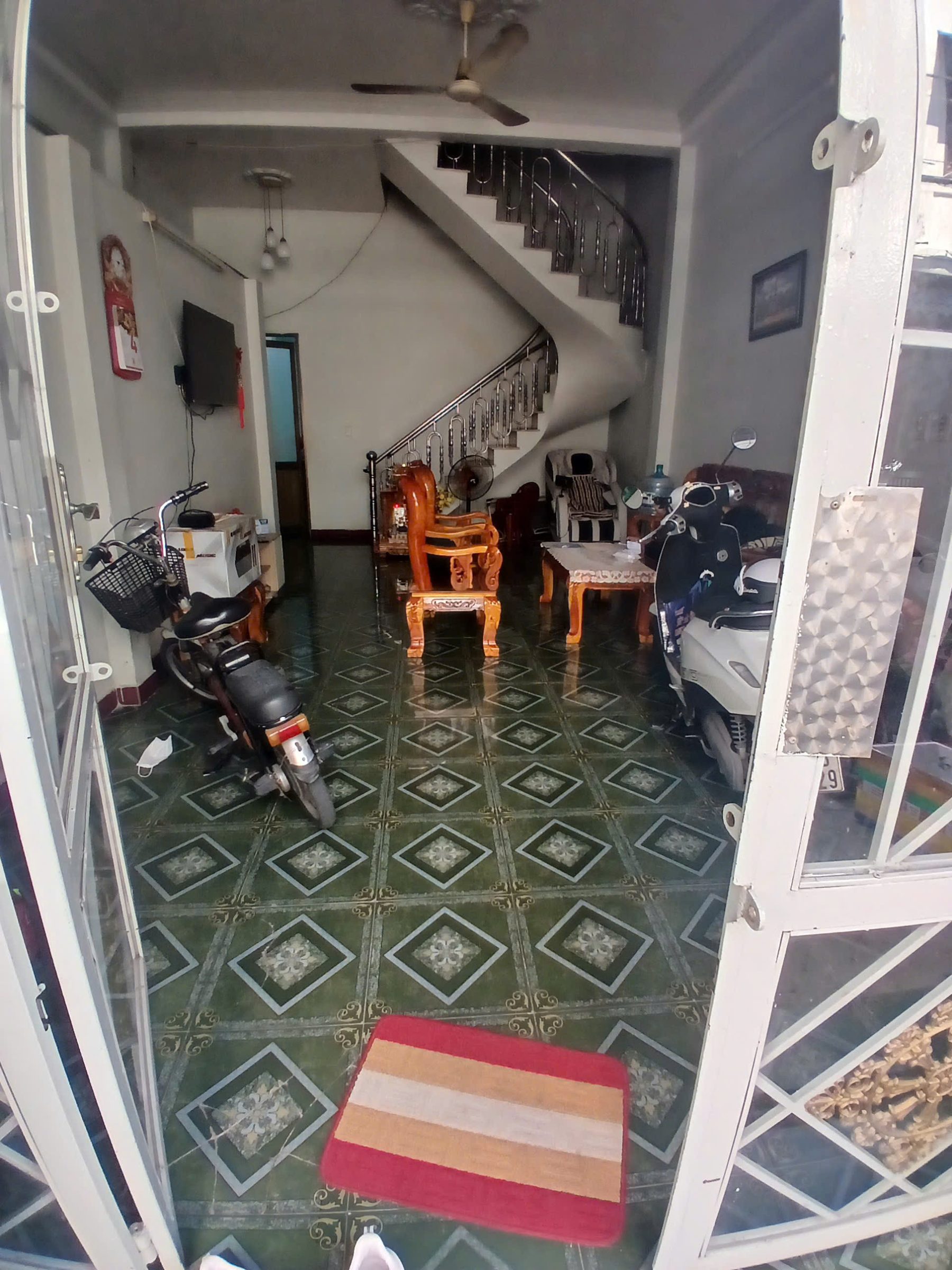 Nhà Bán Vườn Lài - Tân Phú - Hẻm 8M Thông - 2 Tầng - 65M2 - Giá 9.2 Tỷ