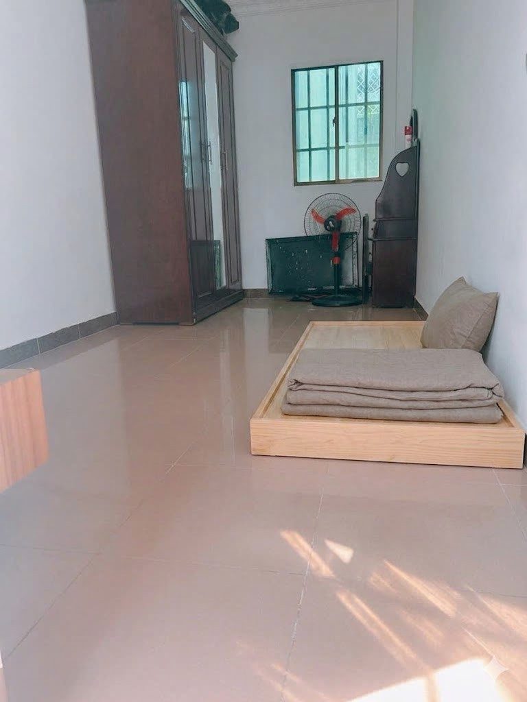NHÀ HẺM 1/ XE HƠI THÔNG - GIÁ TỐT - CHƯA TỚI 4 TỶ