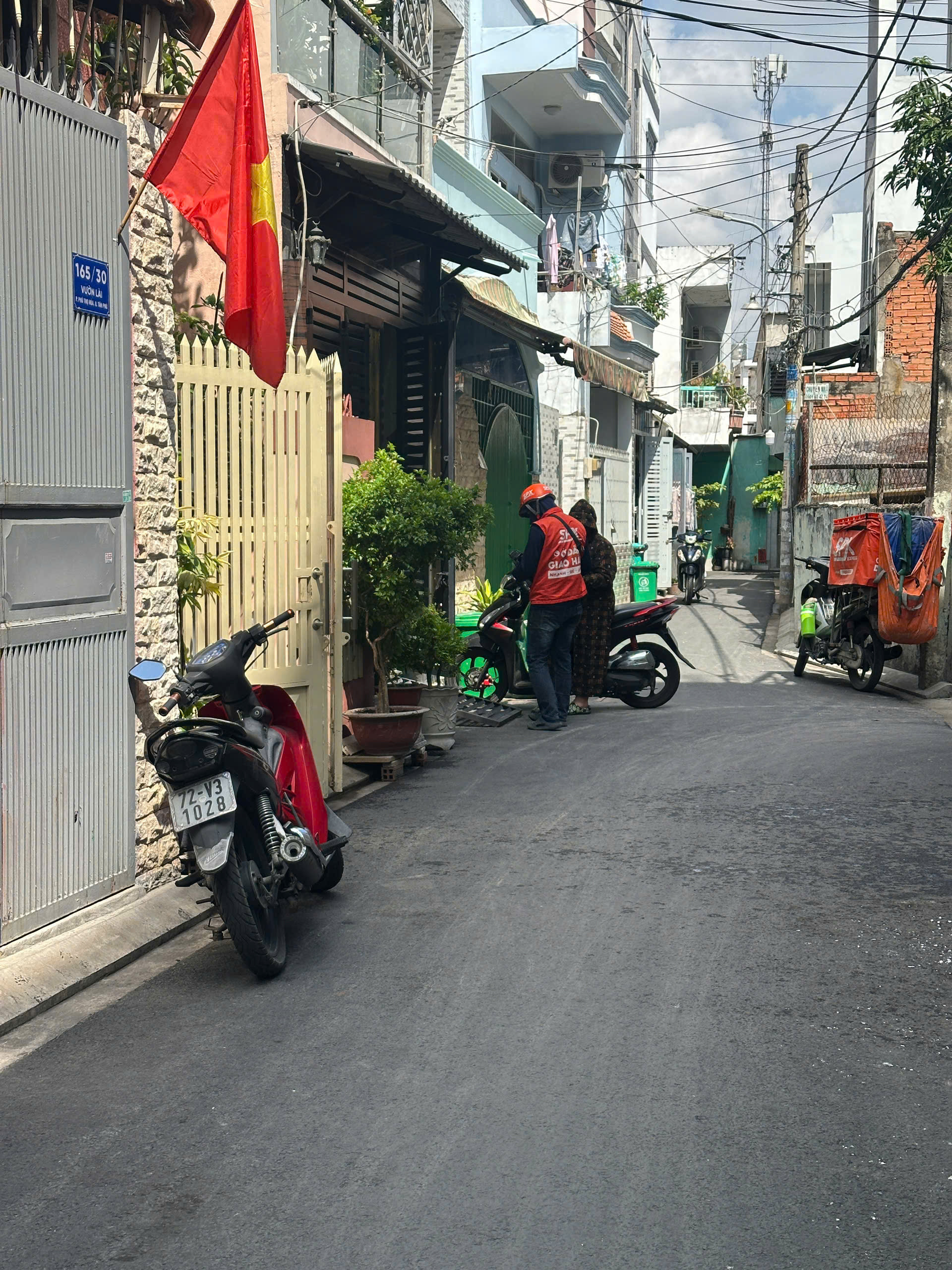 🥰 NHÀ 2 TẦNG BTCT VƯỜN LÀI  – 72M2 - NHÀ ĐẸP Ở NGAY – 3PN - HẺM XE HƠI – 6 TỶ NHỈNH
