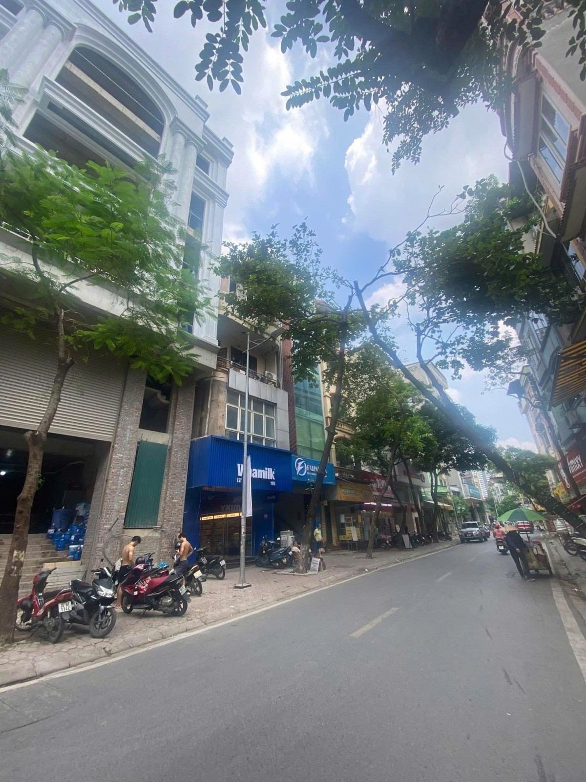Bán nhà Mặt phố Vương Thừa Vũ 186.5/200m² ngang 12m giá 147 tỷ Phường Khương Đình (LH: Zalo 0862299066)