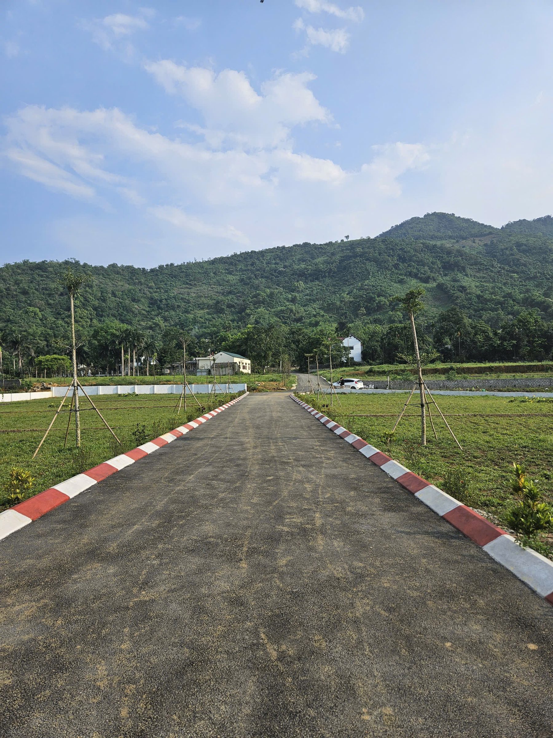 LÔ GÓC 590m² – 2 MẶT TIỀN – CƯ YÊN, LƯƠNG SƠN