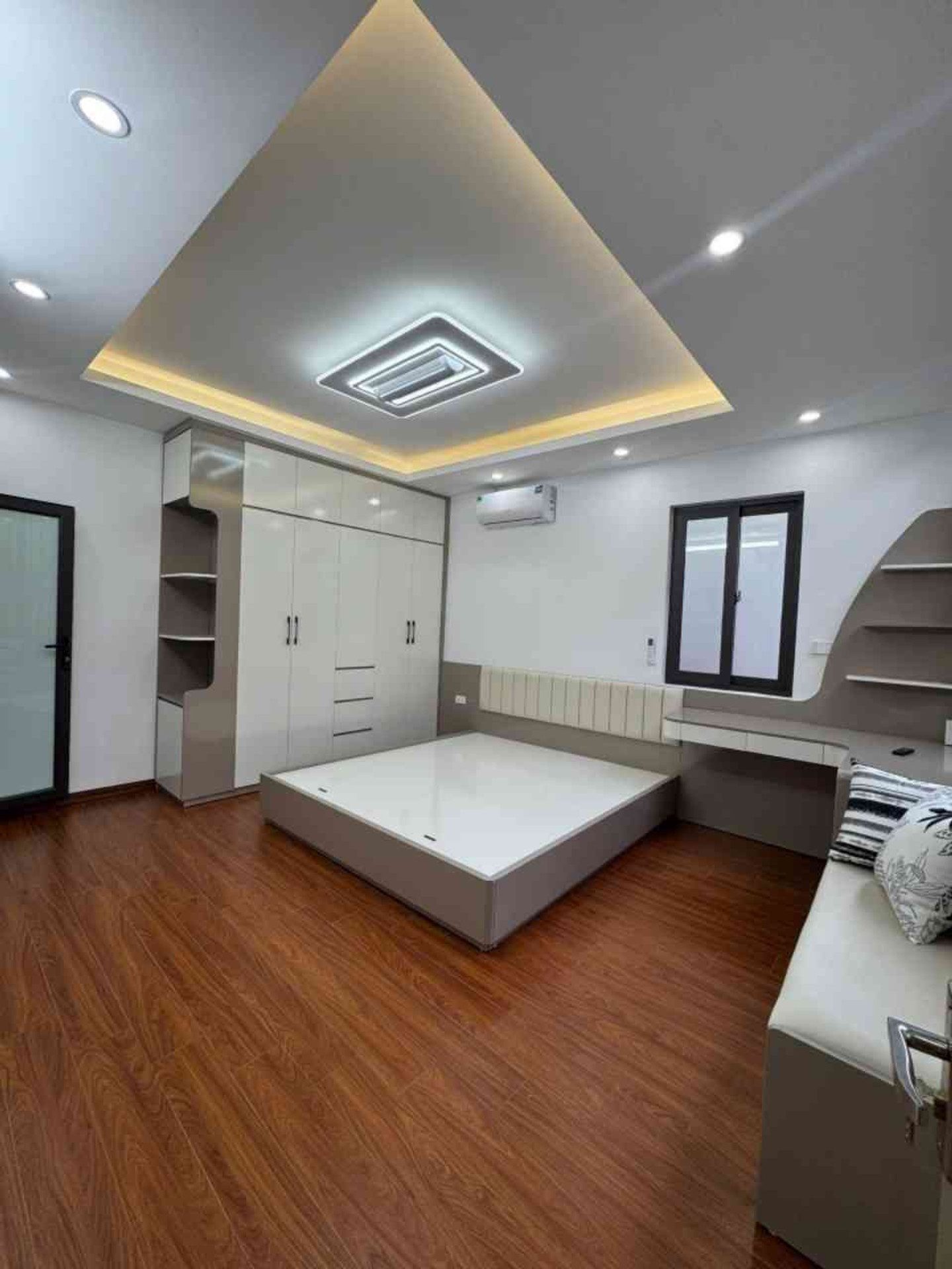 AN TÂM LẠC NGHIỆP NHÀ ĐẸP XÃ ĐÀN - VUÔNG ĐÉT LÔ GÓC - 5 TẦNG FULL ĐỒ - GIÁ NHỈNH 6 TỶ