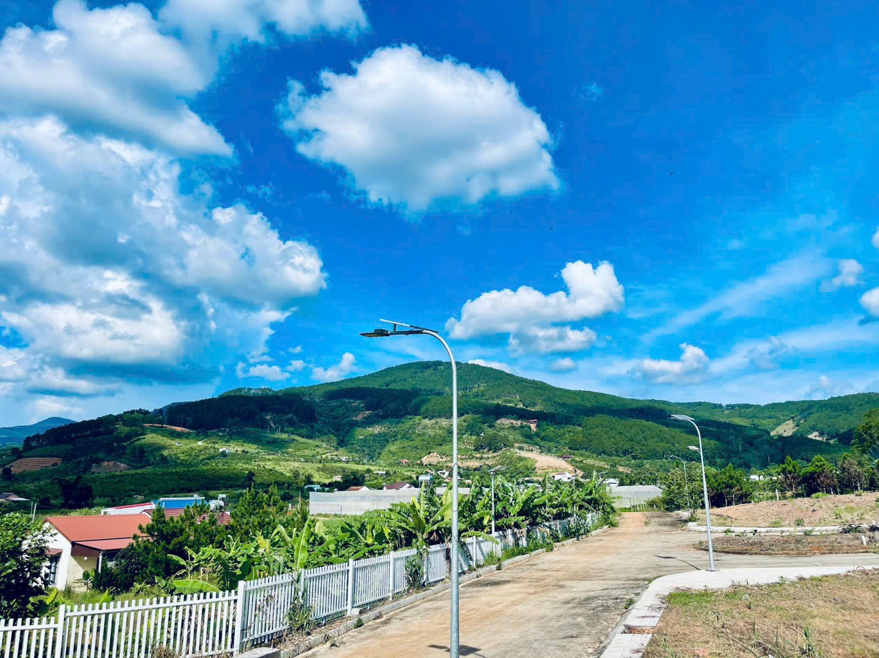 Bán Đất 4000m2 có sẵn 600 m2 thổ cư giá 12 tỷ tại Đường Xã Gia Lâm Thị trấn Nam Ban Huyện Lâm Hà Lâm Đồng