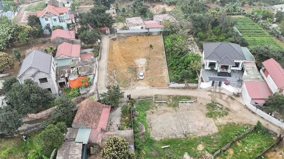 Đất ông bà để lại cho này cần bán giá  550 triệu