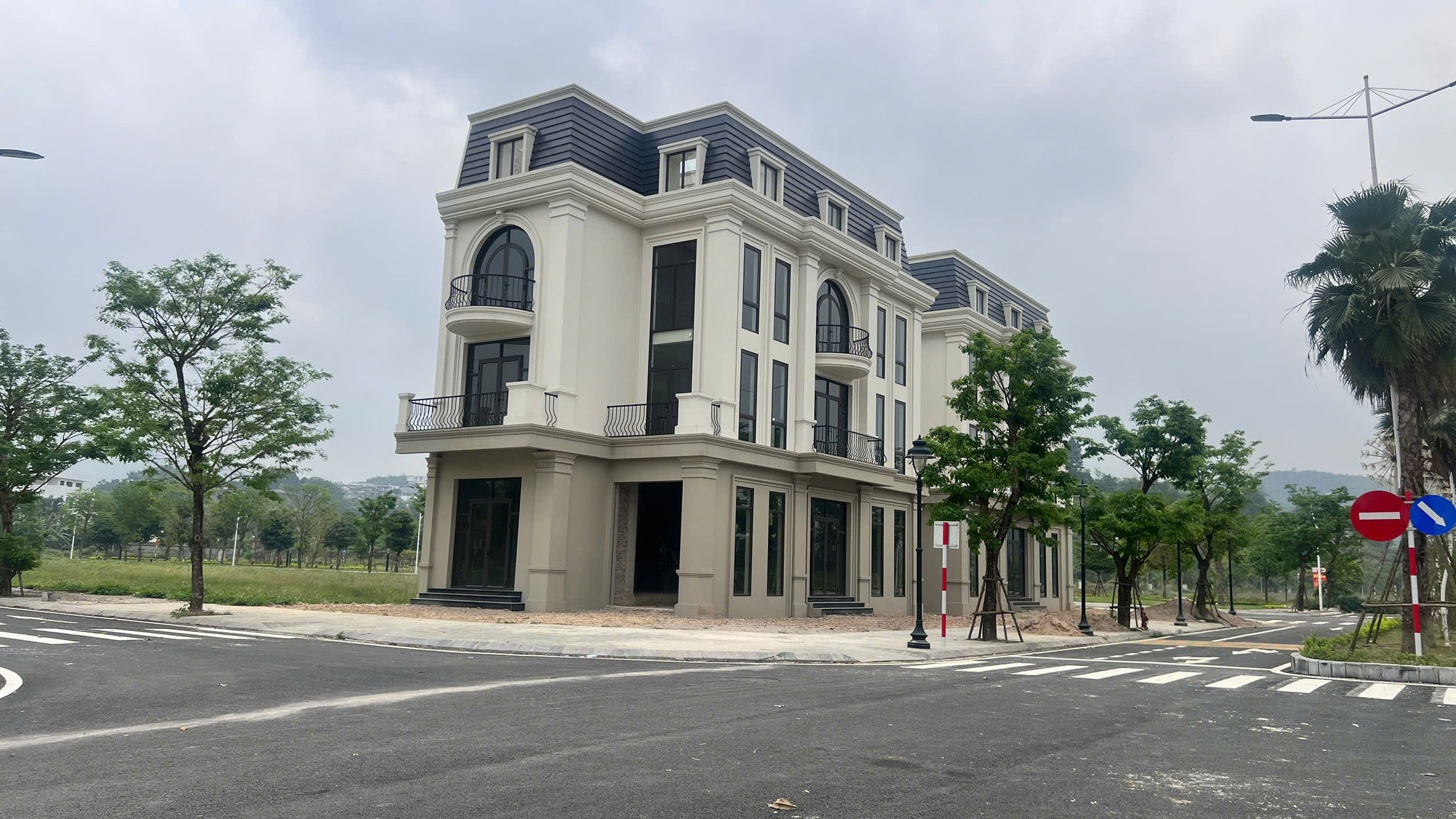 Bán dự án centreville lương sơn, giá đầu tư