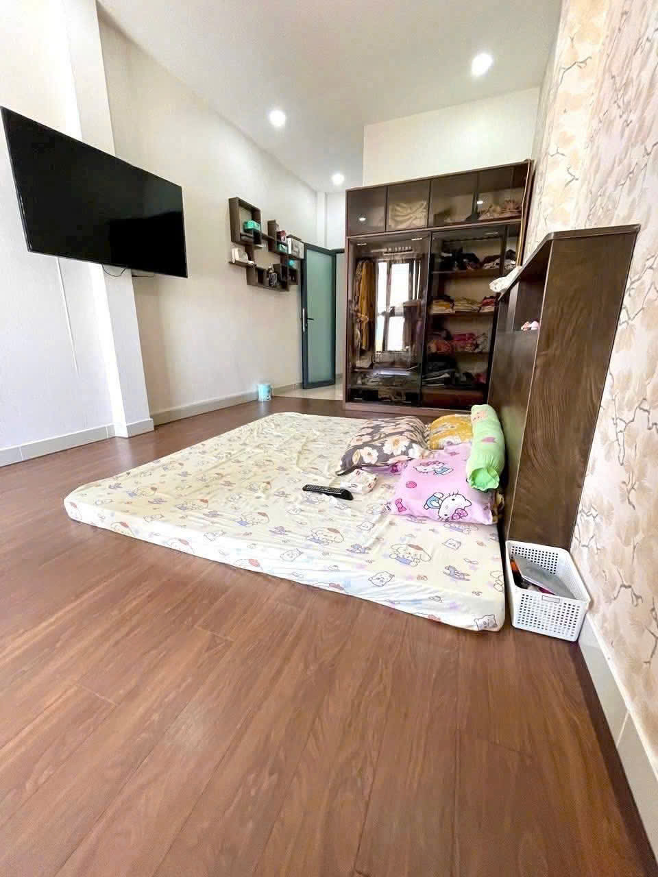 CẦN BÁN NHÀ MỚI QUẬN 4 - NGUYỄN THẦN HIẾN ( 7,5 tỷ )