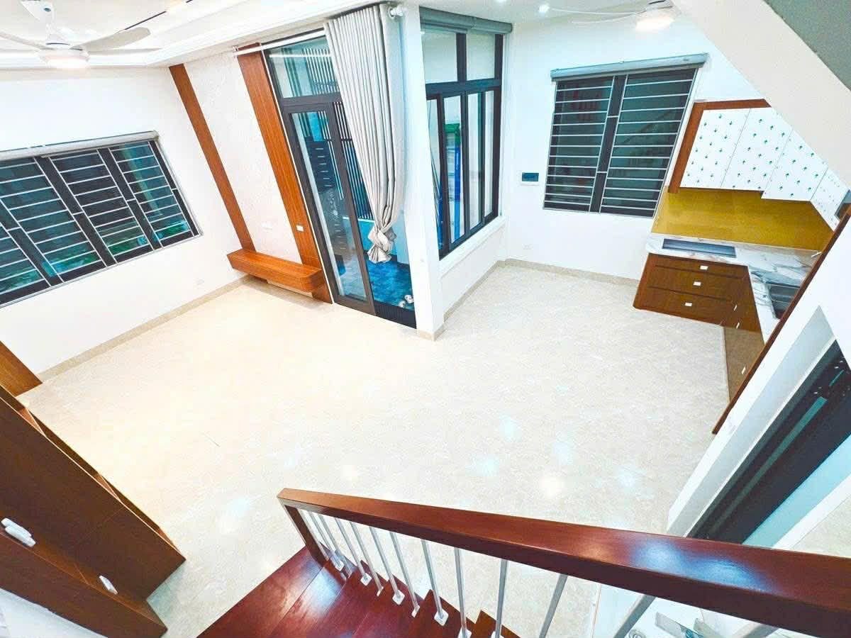 BÁN NHÀ XUÂN ĐỈNH-5M2 X 5 TẦNG-MT 6.2M-FULL NỘI THẤT-GẦN Ô TÔ-NGAY  NGOẠI GIAO ĐOÀN