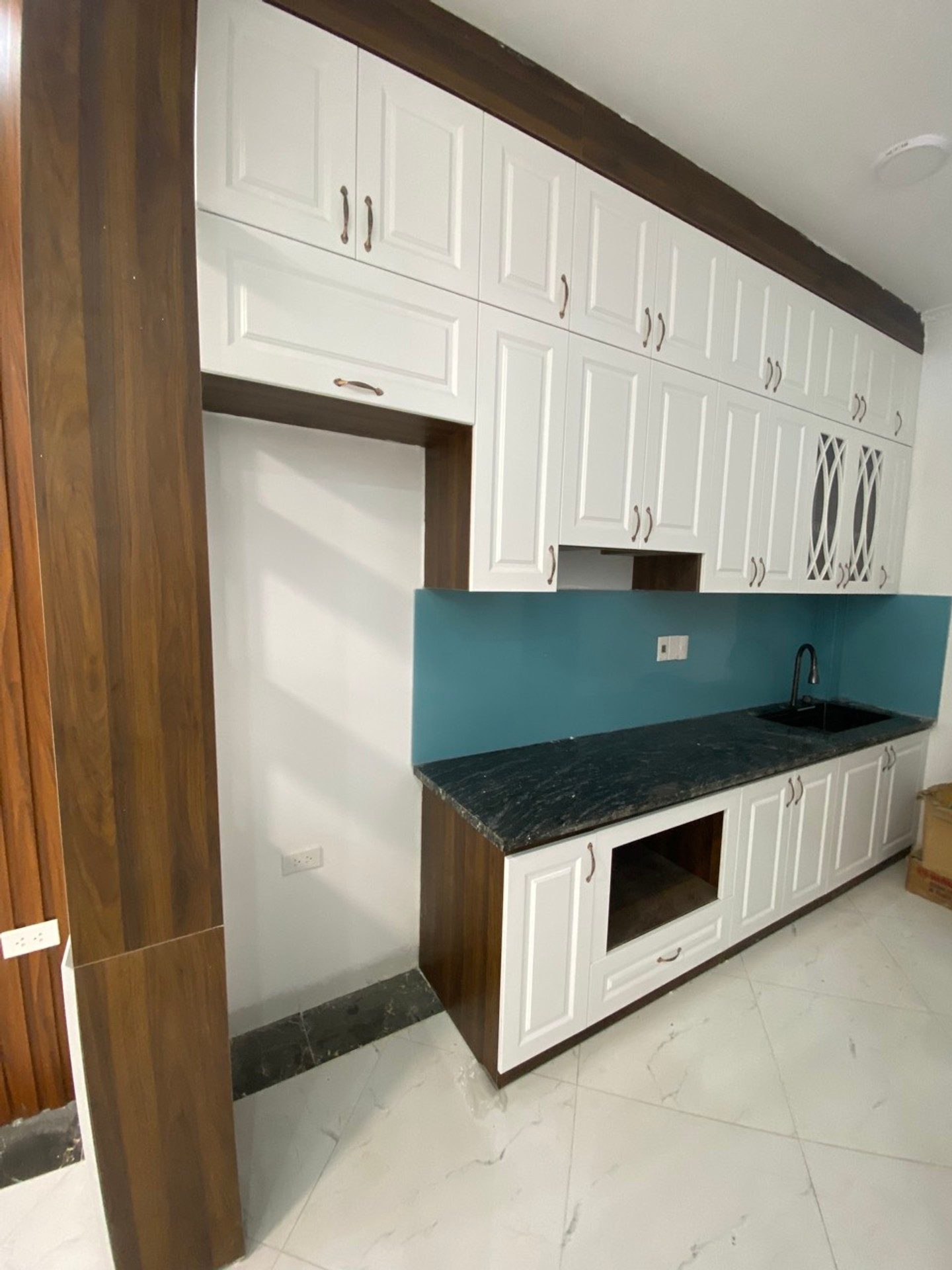 Bán nhà 30m² full thổ cư ngang 4m giá 6.8 tỷ tại Đường Xuân Đỗ Phường Long Biên