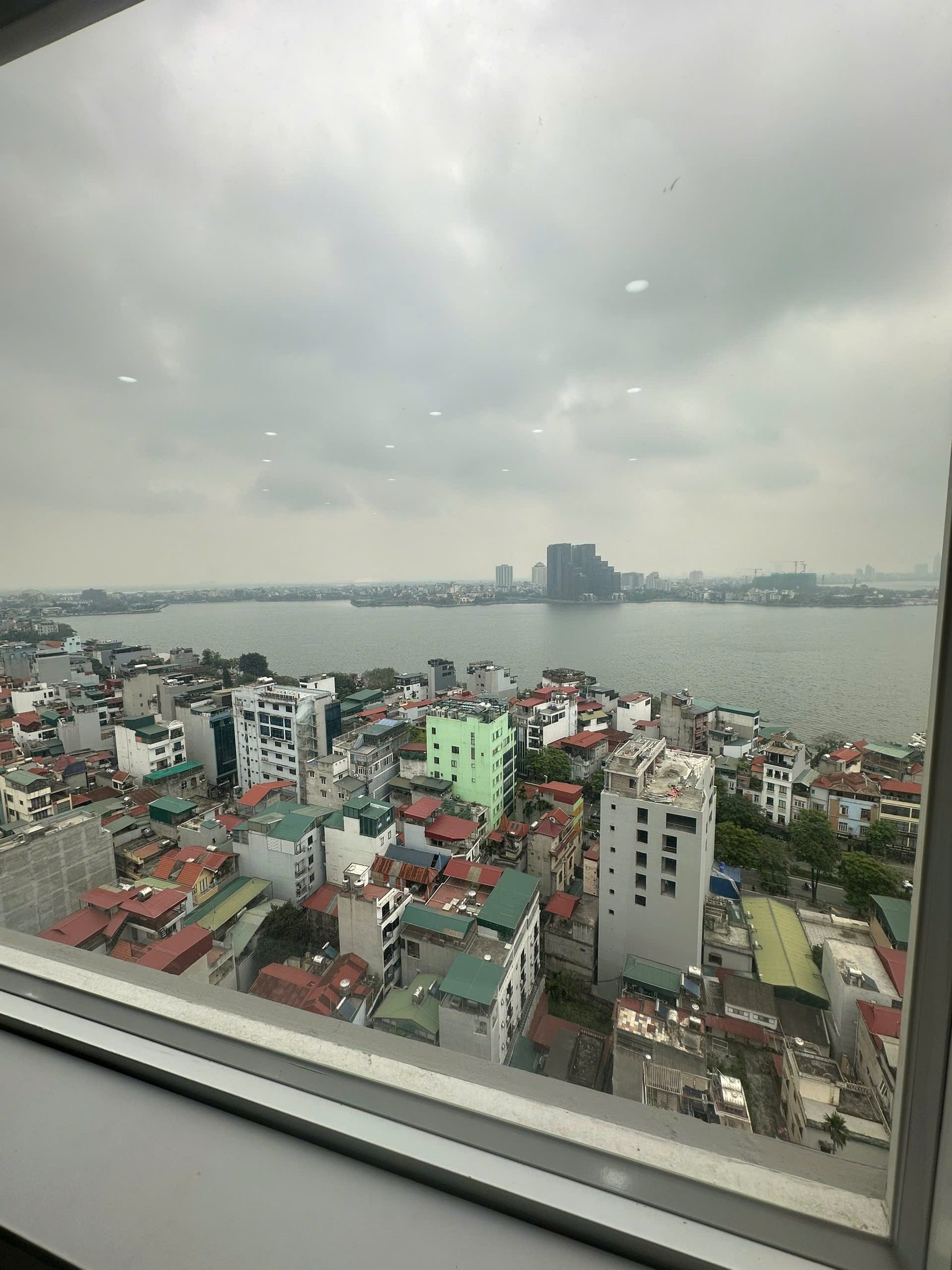 Bán căn hộ CT36 Xuân La Lô Góc. Wiew Hồ Tây Thoáng Mát, DT: 100m2, 3PN, 2WC. Giá 10.8 Tỷ