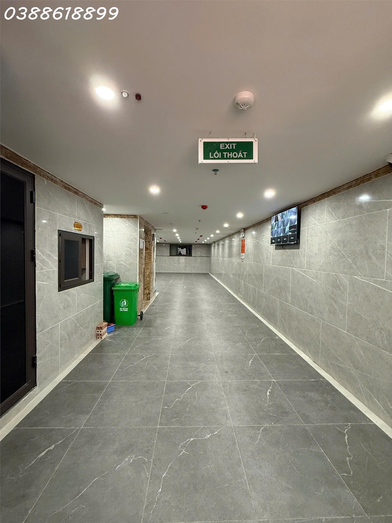 BÁN TÒA CHDV XUÂN LA - TÂY Hồ  162M x 9T, MT 5M -  THANG MÁY- CÓ HẦM - DÒNG TIỀN 200
