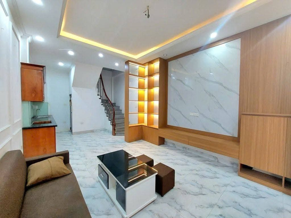 Xuân Phương, nhà 5 tầng 30m 6 tỷ 550 triệu, gần đại học Công nghiệp, sân vận động Mỹ Đình