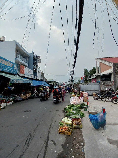 Kho 390m2 mt xuân thới 8