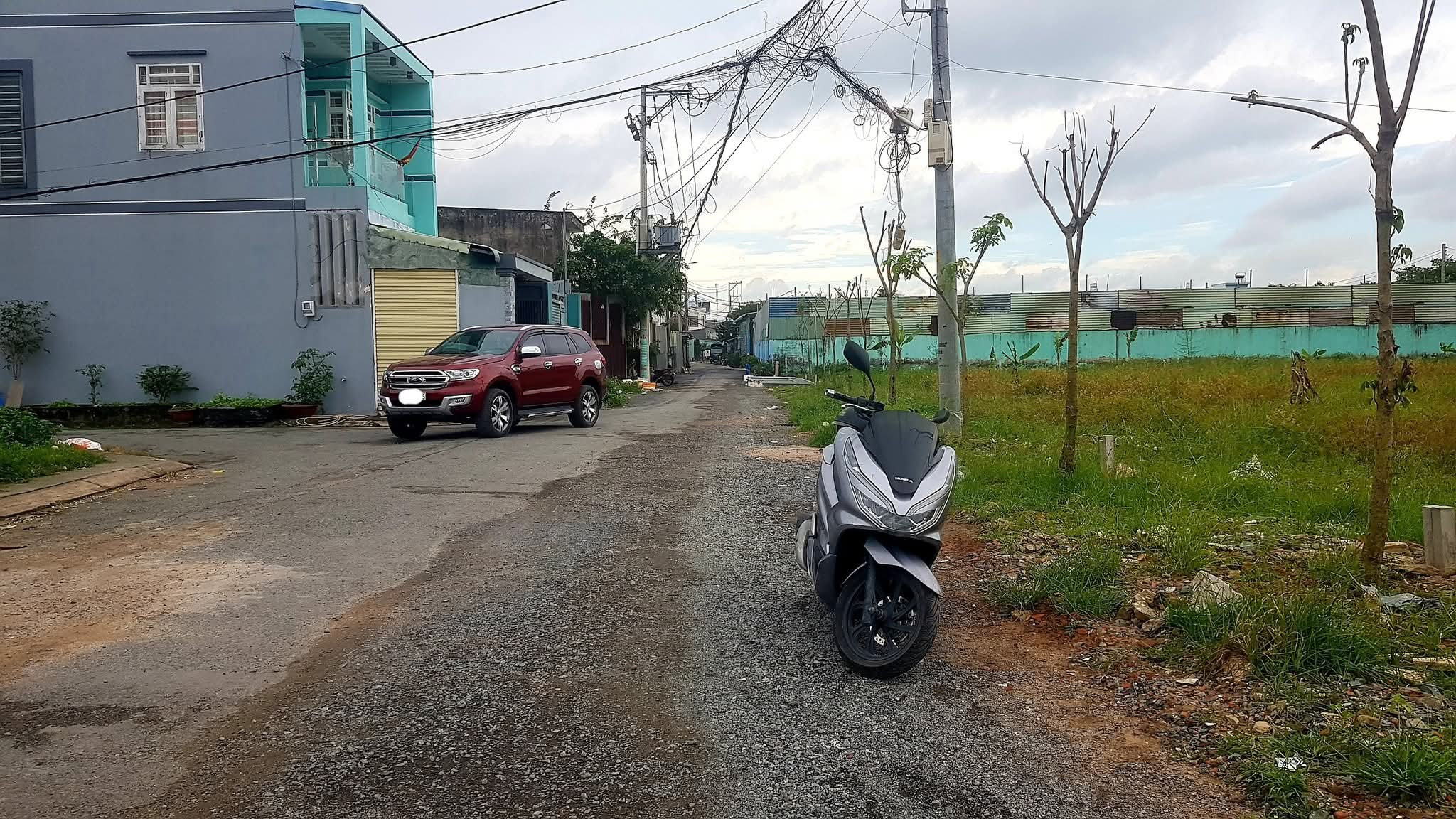 Bán đất 100m² thổ cư 5x22m giá 3.65 tỷ Xã Bà Điểm gần Phan Văn Hớn chợ Xuân Thới Thượng