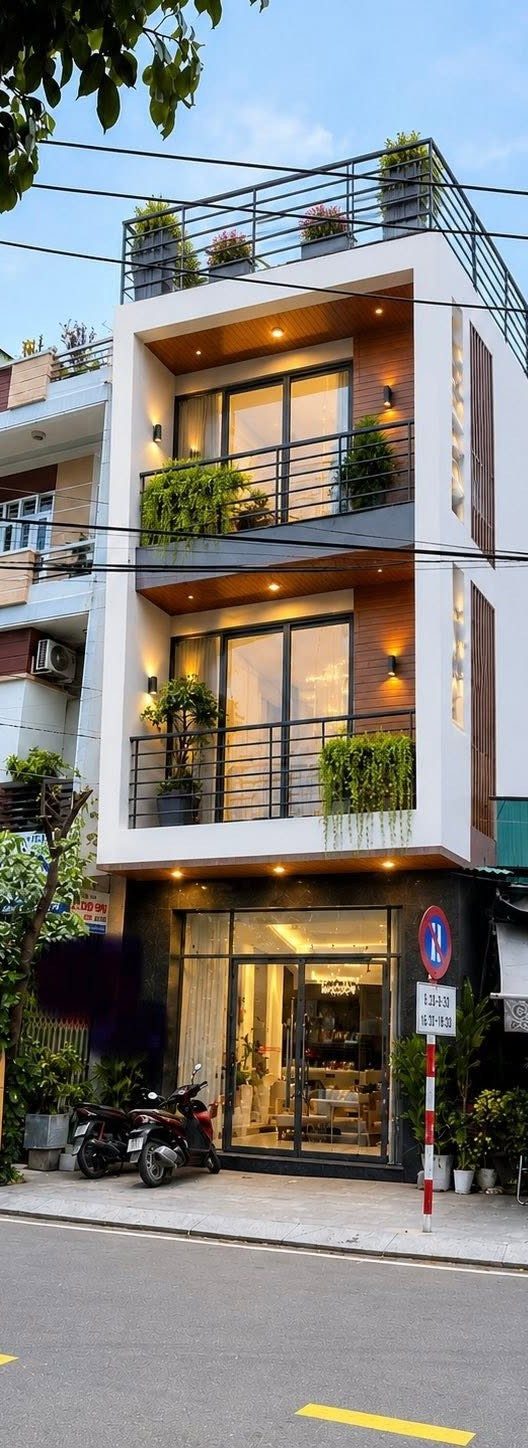 🛑 NHÀ MẶT TIỀN GẦN NGAY NGÃ TƯ Ỷ LAN - BẠCH ĐẰNG VỊ TRÍ CỰC ĐẸP, GIAO THÔNG QUA LẠI ĐÔNG ĐÚC ( GIÁ TỐT CHO KHÁCH THIỆN CHÍ