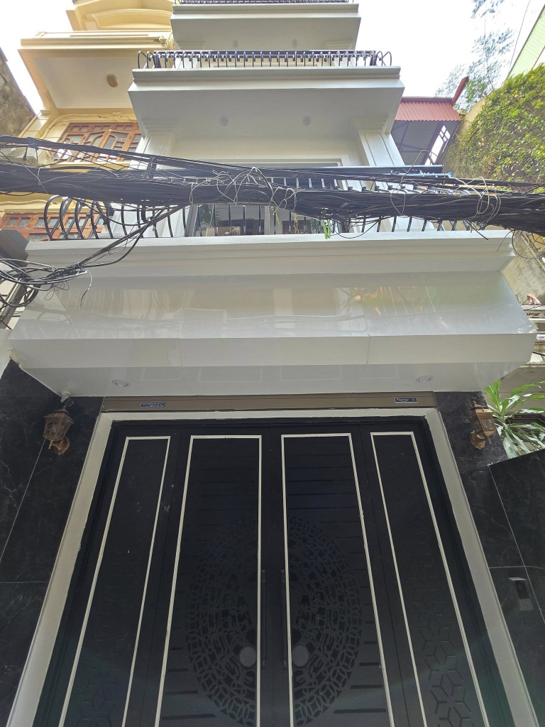 BÁN NHÀ NGÕ 120 ĐƯỜNG YÊN LÃNG. 55M2 - 5 TẦNG MỚI. THANG MÁY.