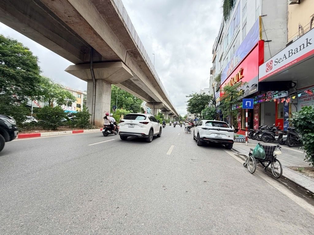 Bán nhà phồ Yên Lãng, 50m Sát chợ, đi bộ 2p ra phố, 13,2 Tỷ