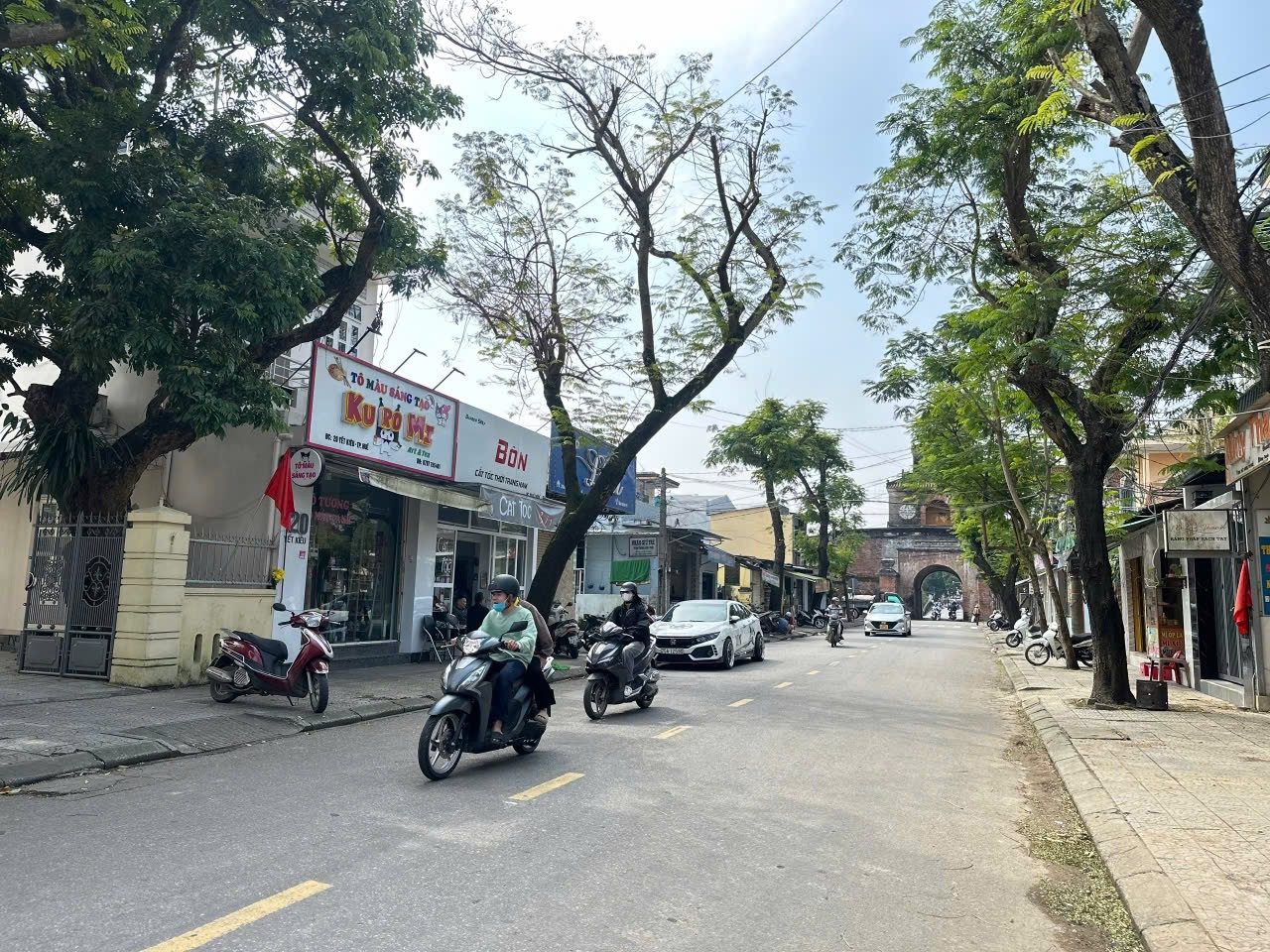 🔥🔥🔥 hai mặt tiền đường YẾT KIÊU, nội thành - sẵn nhà 2 tầng đang cho thuê 120tr/năm