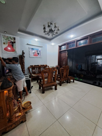 🏠🏠 GIÁP RANH VỚI THỦ ĐỨC - MẶT TIỀN KINH DOANH ĐỈNH - 200M2 - NHÀ 2 TẦNG - GIÁ CHỐT BẤT CHẤP.