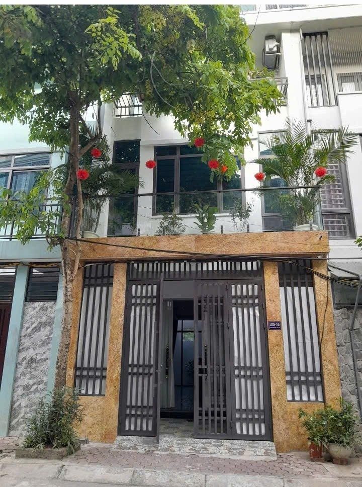 CHÍNH CHỦ CẦN CHO THUÊ NHANH CĂN NHÀ liền kề khu đô thị Hacomland. Duyên Thái Ngọc Hồi