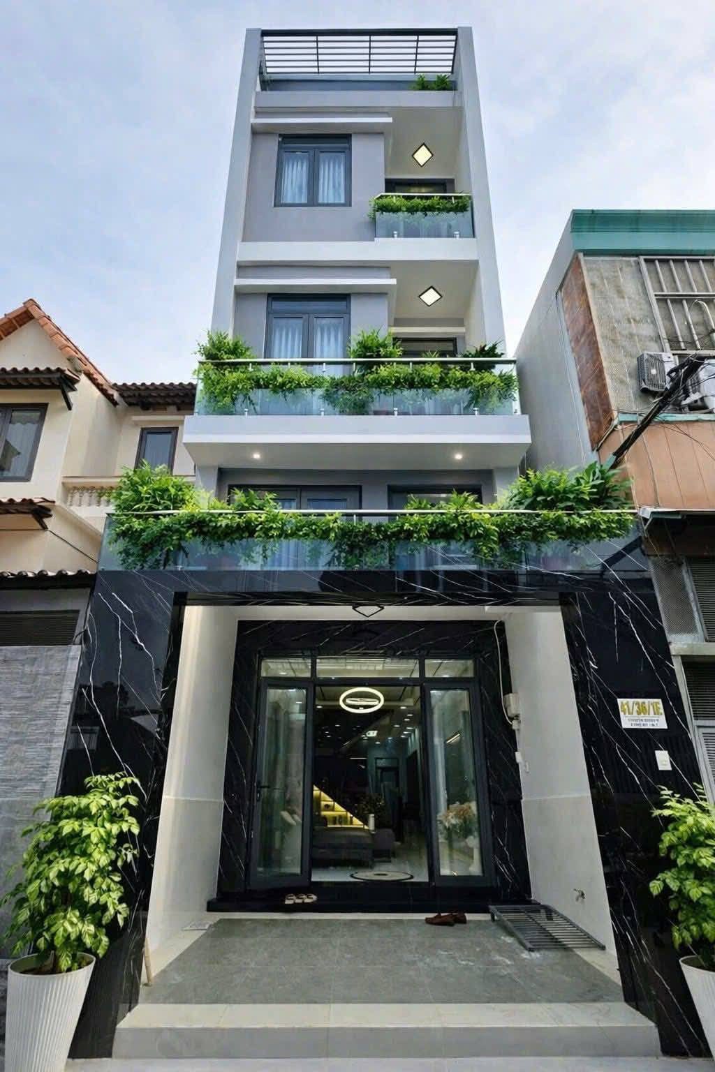 Chủ bán gấp nhà đường Lê Hồng Phong  , P.1, Q.10 – DT 53,3m2 giá 2tỷ750tr. Sổ Hồng riêng